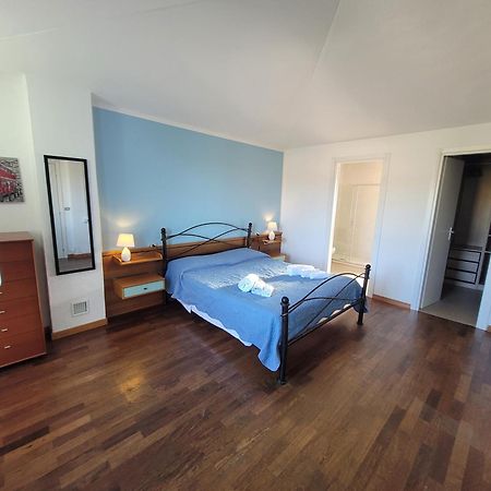 Li Piri Bed & Breakfast San Teodoro  Bagian luar foto